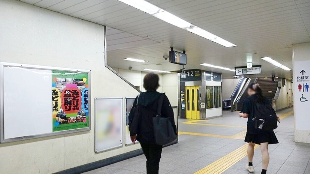 西千葉駅 構内ポスター 掲載事例｜地域の盆踊りを、近隣駅から告知